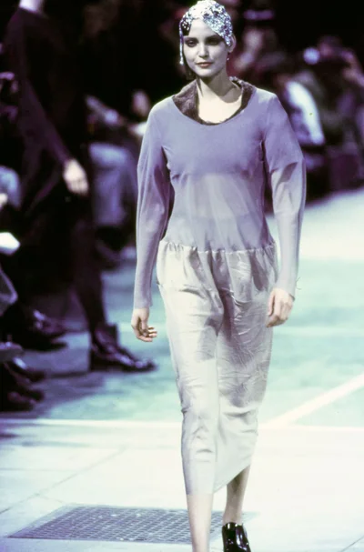Look 16